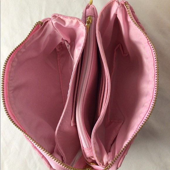 ❗Pink woven wristlet NWOT - Picture 5 of 9